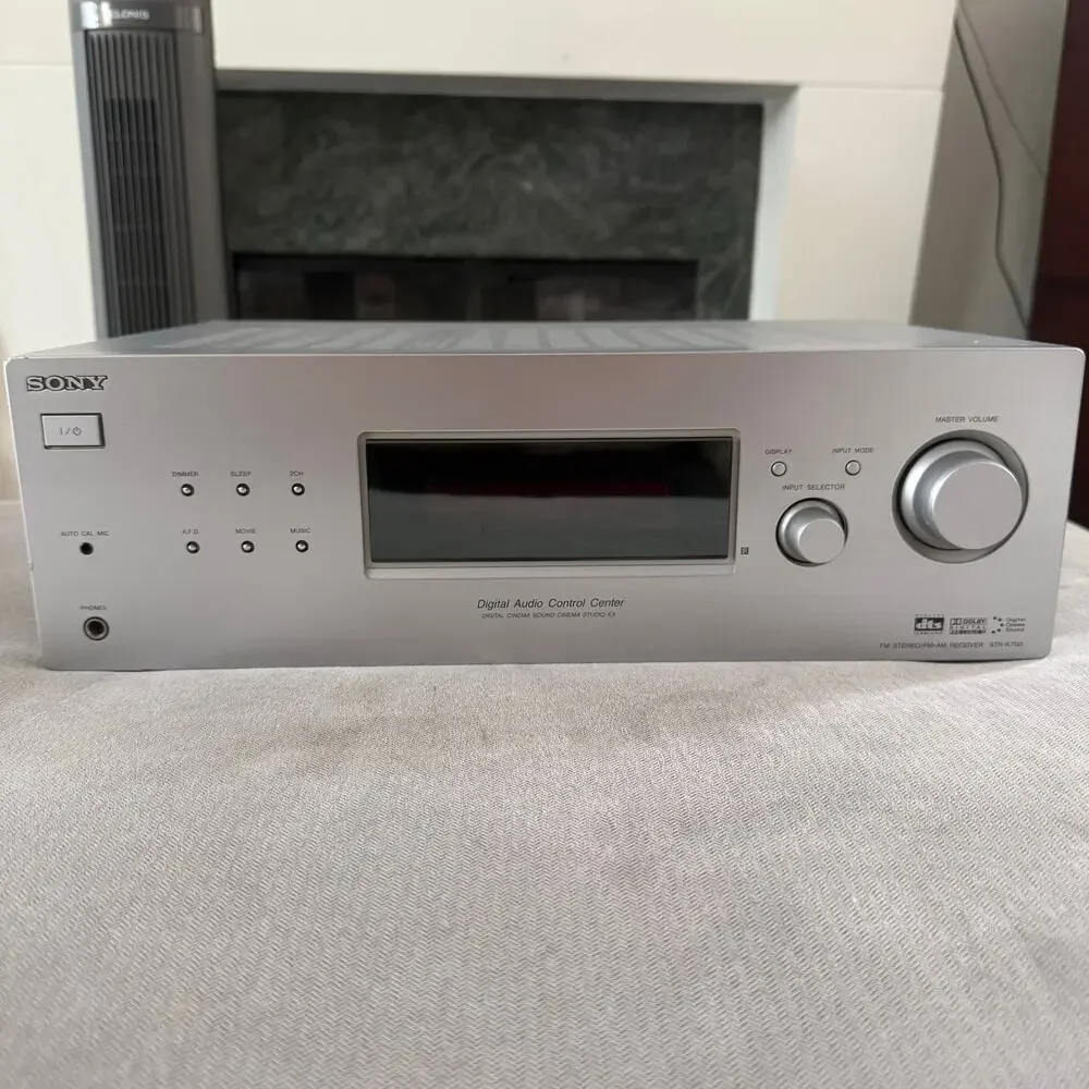 Sony STR-K700 5.1 Channel Home Theater AV Receiver Silver Tested Working